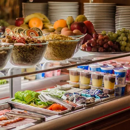 Victoria فندق 3*