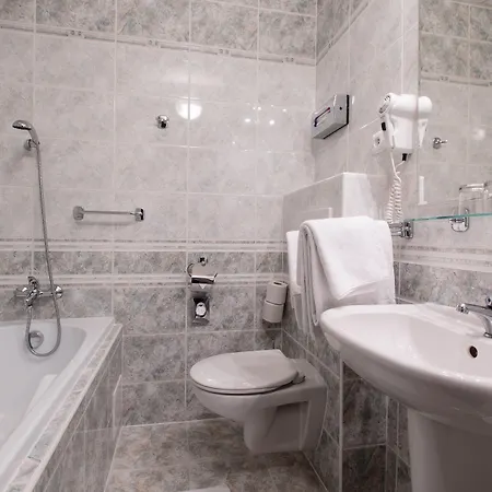 Victoria فندق بلزن