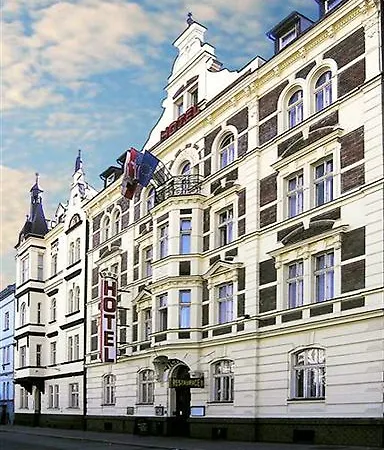 维多利亚酒店 3* 比尔森