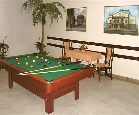 维多利亚酒店 3*