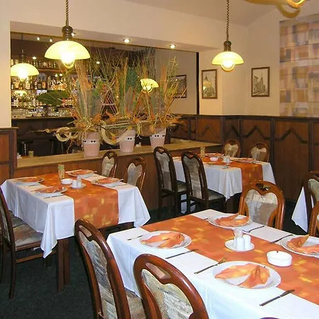 Victoria Hotel 3*