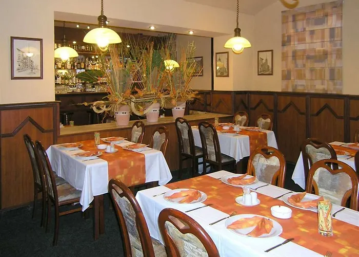 Victoria Hotel 3*