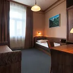 Victoria Hotel 3*